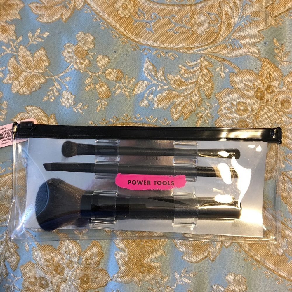 🛍Victoria Secret Makeup Brushes 🛍
